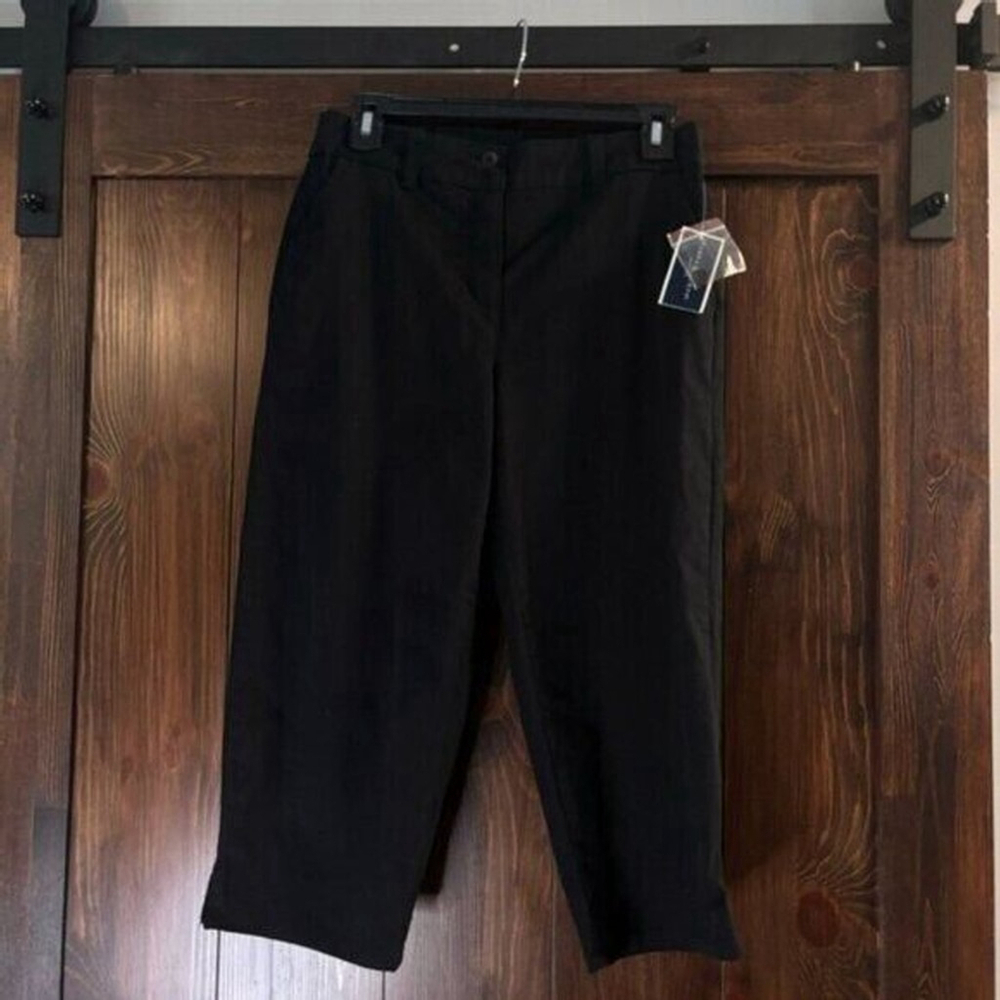 Karen Scott Women's Size 16 Black Comfort Waist Capri Pants NWT - Picture 2 of 5